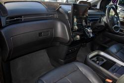 2021 Hyundai STARIA Highlander