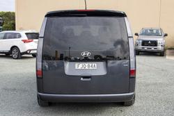 2021 Hyundai STARIA Highlander