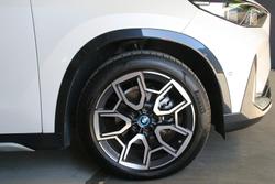 2024 BMW iX1 eDrive20 xLine