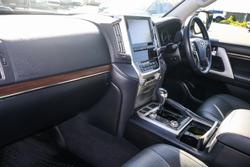 2021 Toyota Landcruiser VX