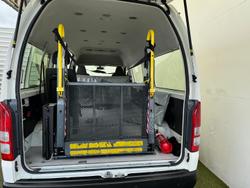 2017 Toyota Hiace Commuter