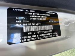 2017 Toyota Hiace Commuter