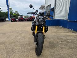 2022 Indian FTR R 1200 CARBON Black