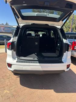 2024 Ford Everest Platinum