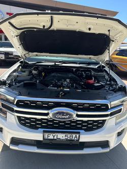 2024 Ford Everest Platinum