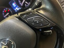 2022 Toyota C-HR GXL NGX10R Frosted White