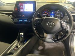 2022 Toyota C-HR GXL NGX10R Frosted White