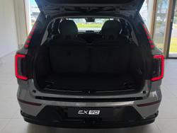 2025 Volvo EX90 Plus Twin Motor