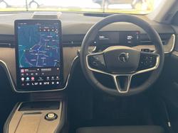 2025 Volvo EX90 Plus Twin Motor