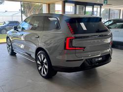 2025 Volvo EX90 Plus Twin Motor