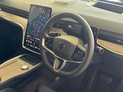 2025 Volvo EX90 Plus Twin Motor