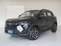 2025 Mahindra XUV3XO AX7L