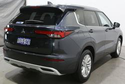 2024 Mitsubishi Outlander LS