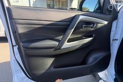 2022 Mitsubishi Pajero Sport Exceed