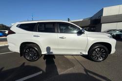 2022 Mitsubishi Pajero Sport Exceed