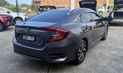 2016 Honda Civic VTi-S