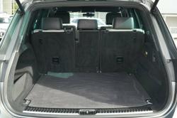 2017 Volkswagen Touareg Monochrome