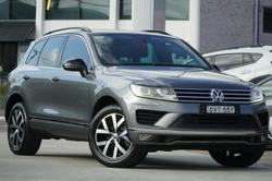 2017 Volkswagen Touareg Monochrome