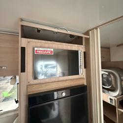 2015 AVIDA EMERALD CV5934QB