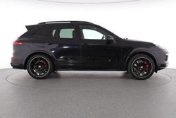 2017 Porsche Cayenne GTS