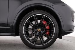 2017 Porsche Cayenne GTS