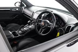 2017 Porsche Cayenne GTS