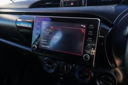 2023 Toyota Hilux SR