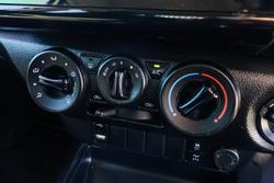 2023 Toyota Hilux SR