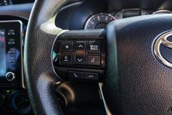 2023 Toyota Hilux SR