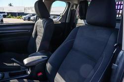 2023 Toyota Hilux SR