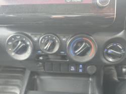 2022 Toyota Hilux SR