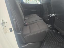 2022 Toyota Hilux SR