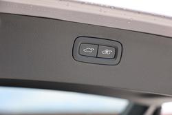 2025 Volvo XC90 Ultra T8 Plug-In Hybrid Dark