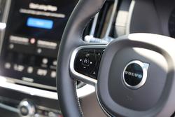 2025 Volvo XC90 Ultra T8 Plug-In Hybrid Dark