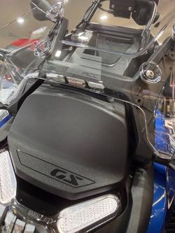 2025 BMW Motorrad R 1300 GS ADVENTURE TROPHY Racing Blue Metallic. (17-08)