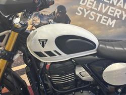 2025 Triumph Scrambler 400 XC Scrambler White