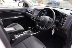 2020 Mitsubishi Outlander ES