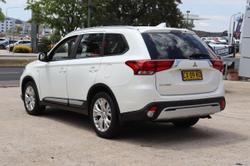 2020 Mitsubishi Outlander ES