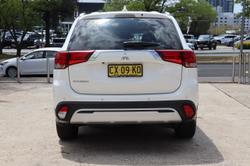 2020 Mitsubishi Outlander ES