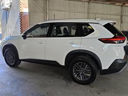 2025 Nissan X-TRAIL ST