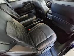 2024 Nissan Pathfinder Ti-L