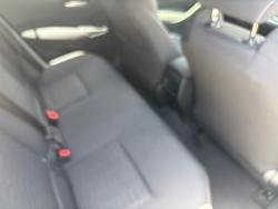 2024 Toyota Corolla Corolla Hatch 1.8L Hyb CVT SX 4E25120 001 Silver Pearl