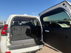 2017 Toyota Prado PRADO DSL WGN A/T GX 4277430 002