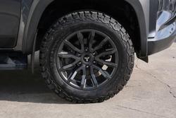 2023 Mitsubishi Triton Xtreme