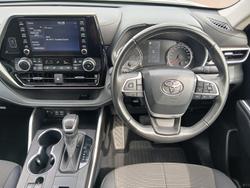 2022 Toyota Kluger GX