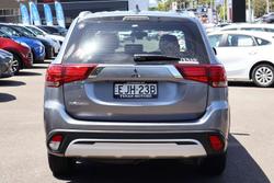 2018 Mitsubishi Outlander ES