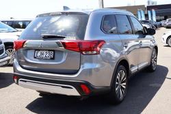 2018 Mitsubishi Outlander ES