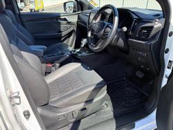 2025 Isuzu D-MAX BLADE