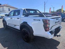 2025 Isuzu D-MAX BLADE