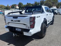 2025 Isuzu D-MAX BLADE